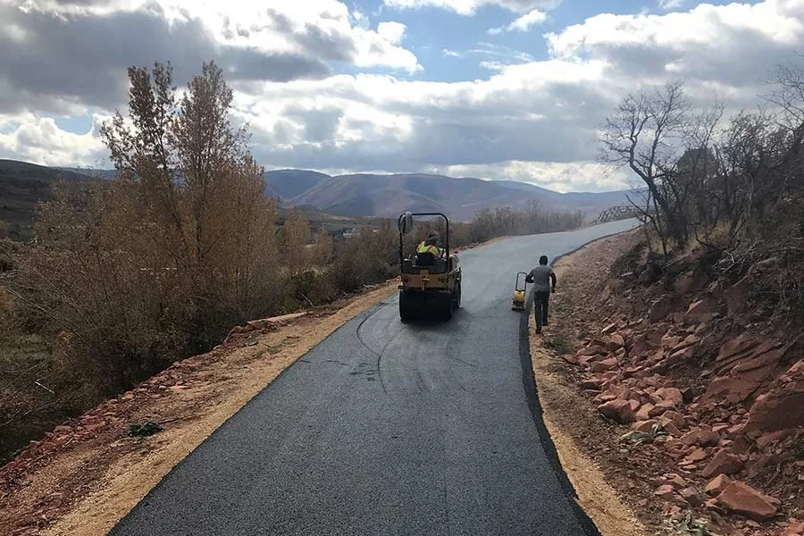 Why Businesses Rely on Utah asphalt paving contractor Top Job Asphalt
